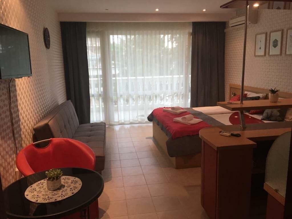 Апартаменты Miramar Palace -Apartament 211S Солнечный берег Экстерьер фото